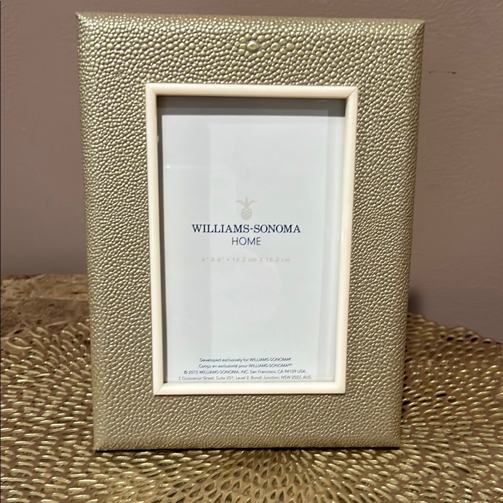 Williams-Sonoma Leather Picture Frame, 4”x6”